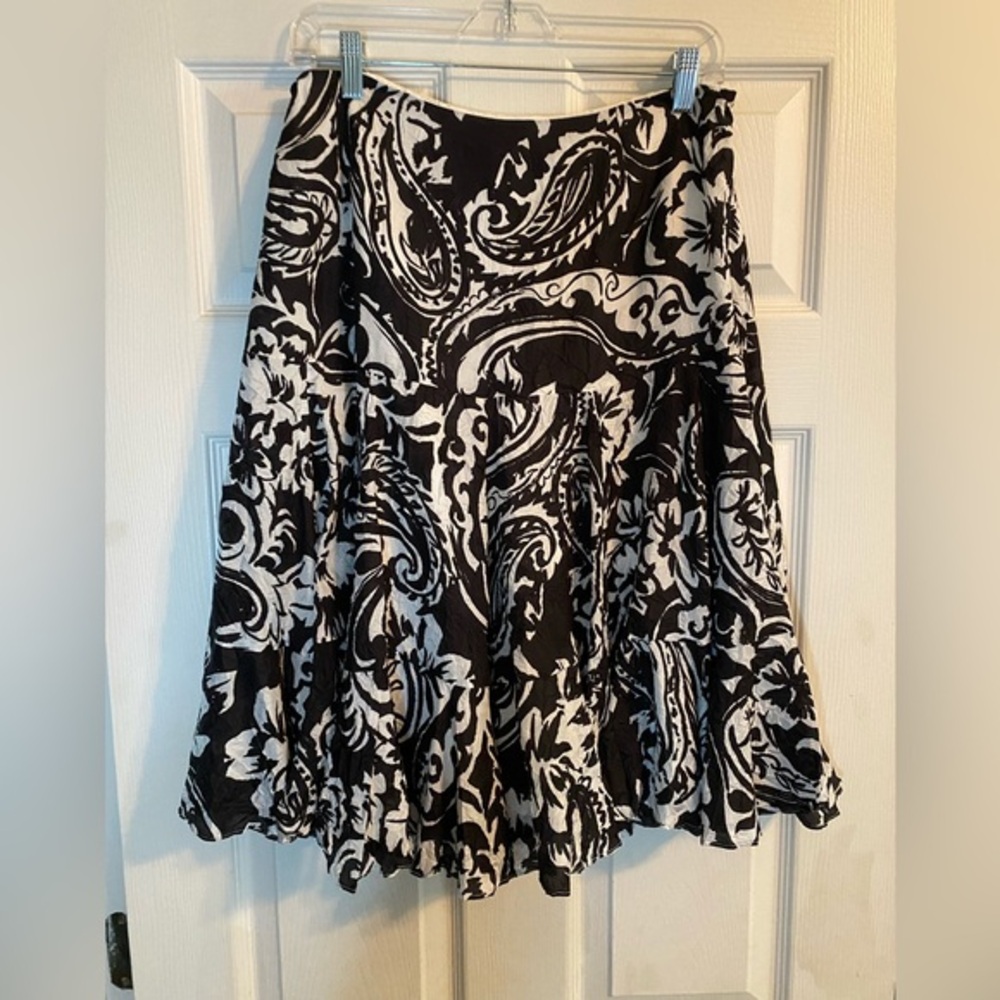 RALPH LAUREN Silk‎ Black & White Floral Flare Skirt Women's Size 8 Old Money